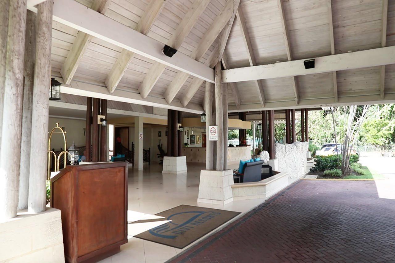Divi Southwinds Beach Resort Christchurch Exterior foto