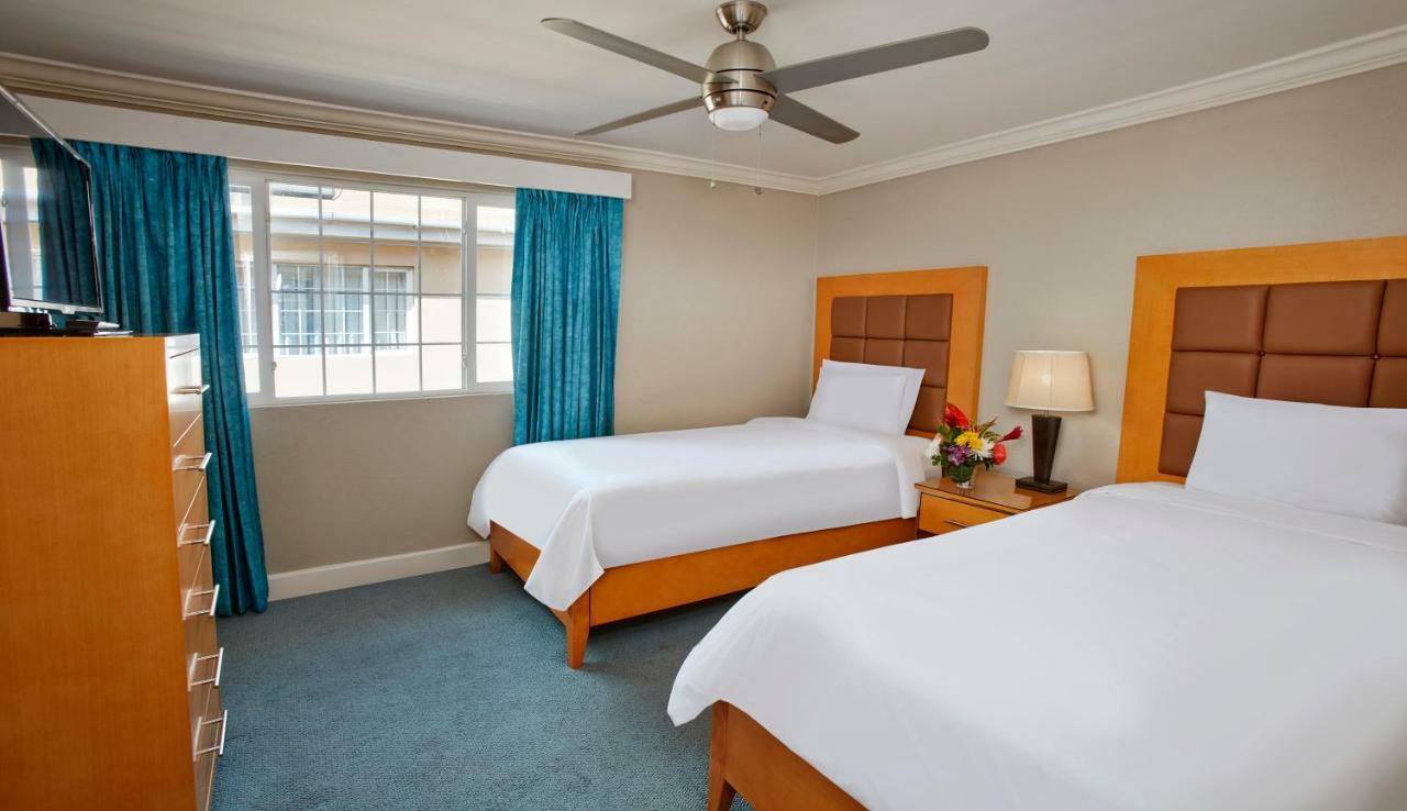 Divi Southwinds Beach Resort Christchurch Exterior foto